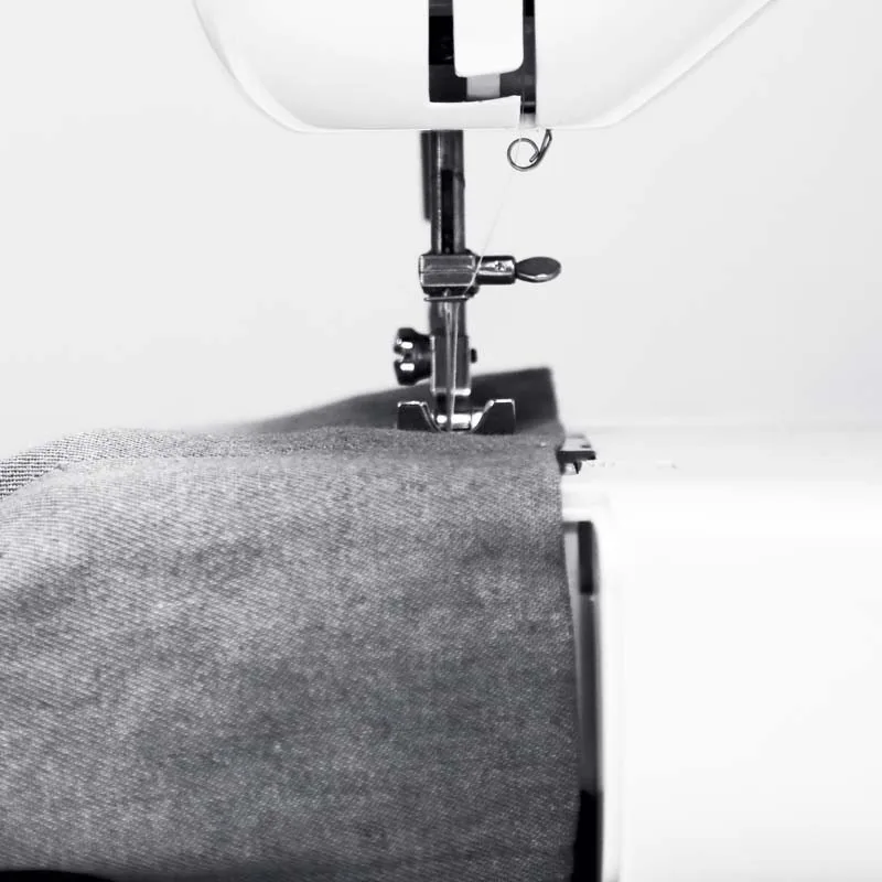 Machine A Coudre 14 Points Et Boutonnière A 4 Etapes MAC214 De Harper - miniature 5 - Zenkaa